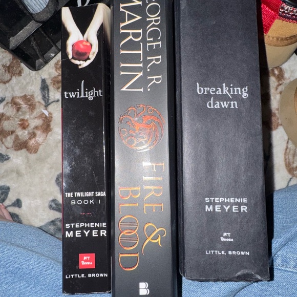 Book Bundle - Picture 1 of 8